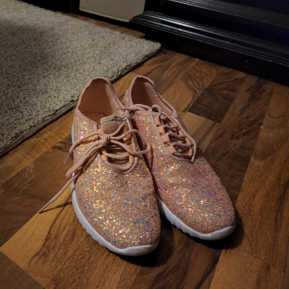 Pink glitter shoes size 7.5.